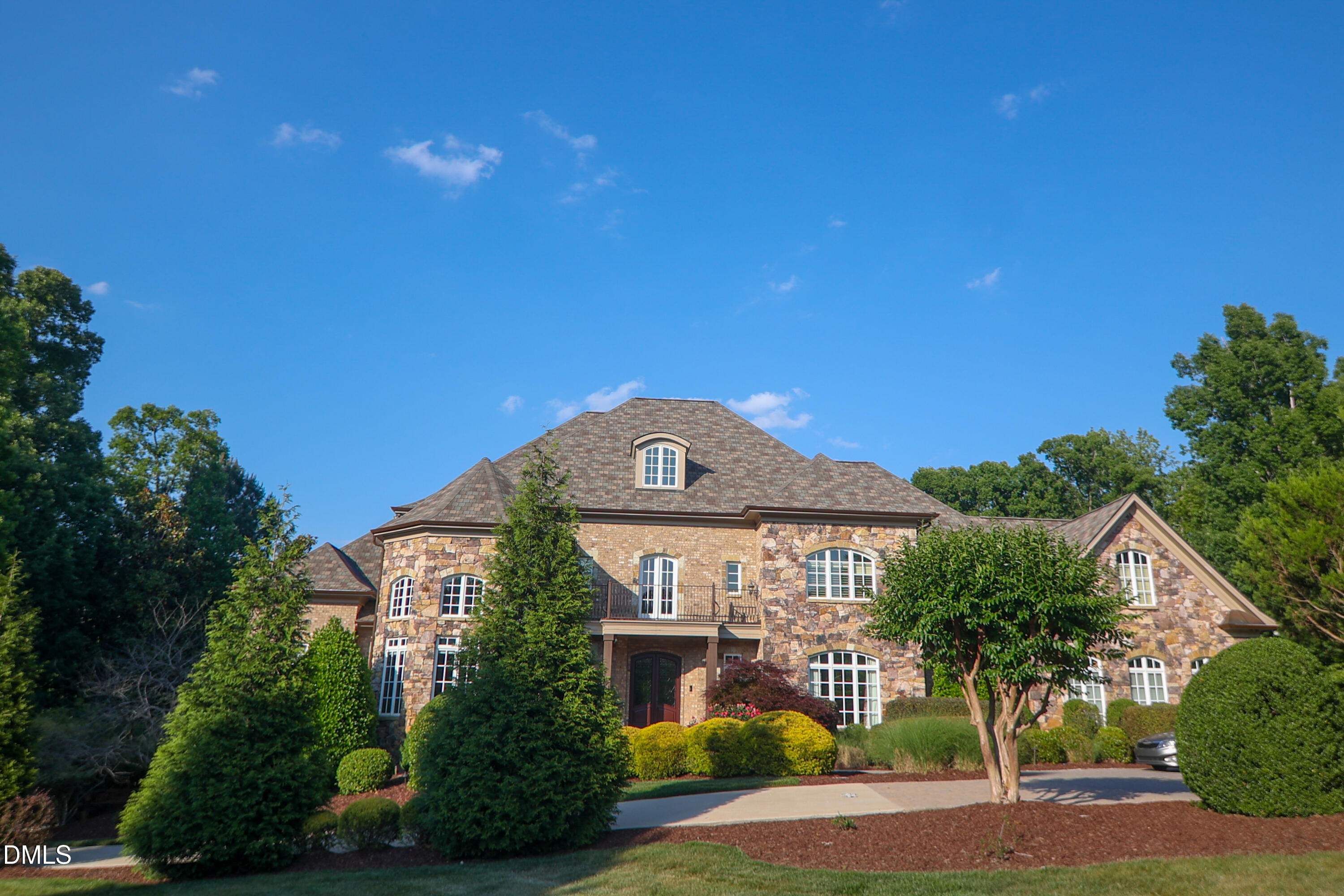 9800 Najma Street Raleigh, NC 27613 - Photo 3 of 90