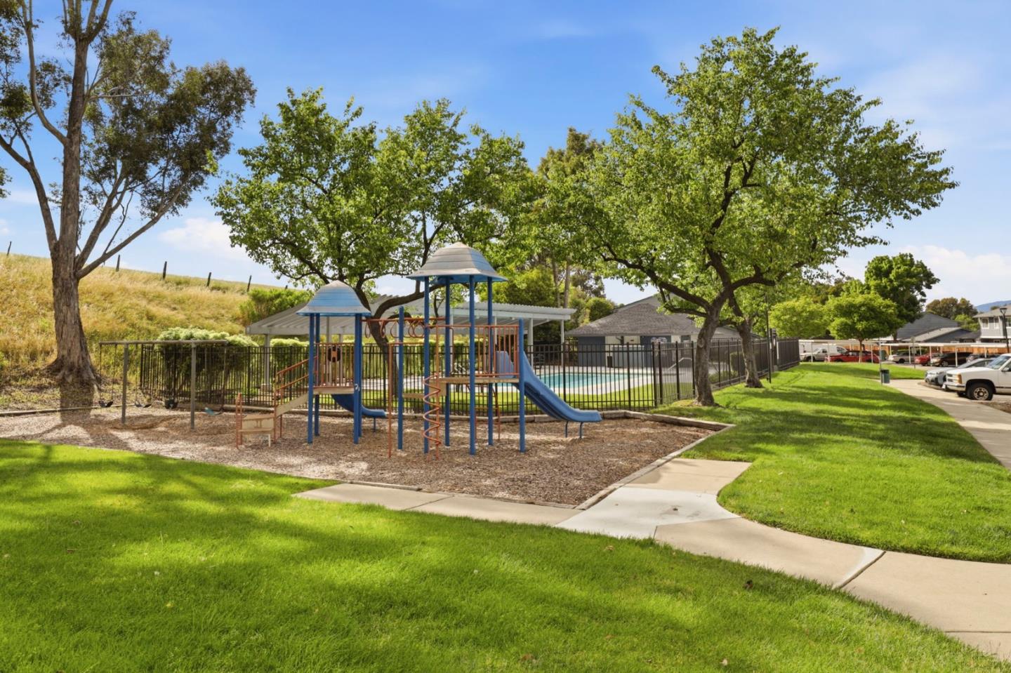 1548 Spring Valley Common Livermore, CA 94551 - Photo 32 of 35