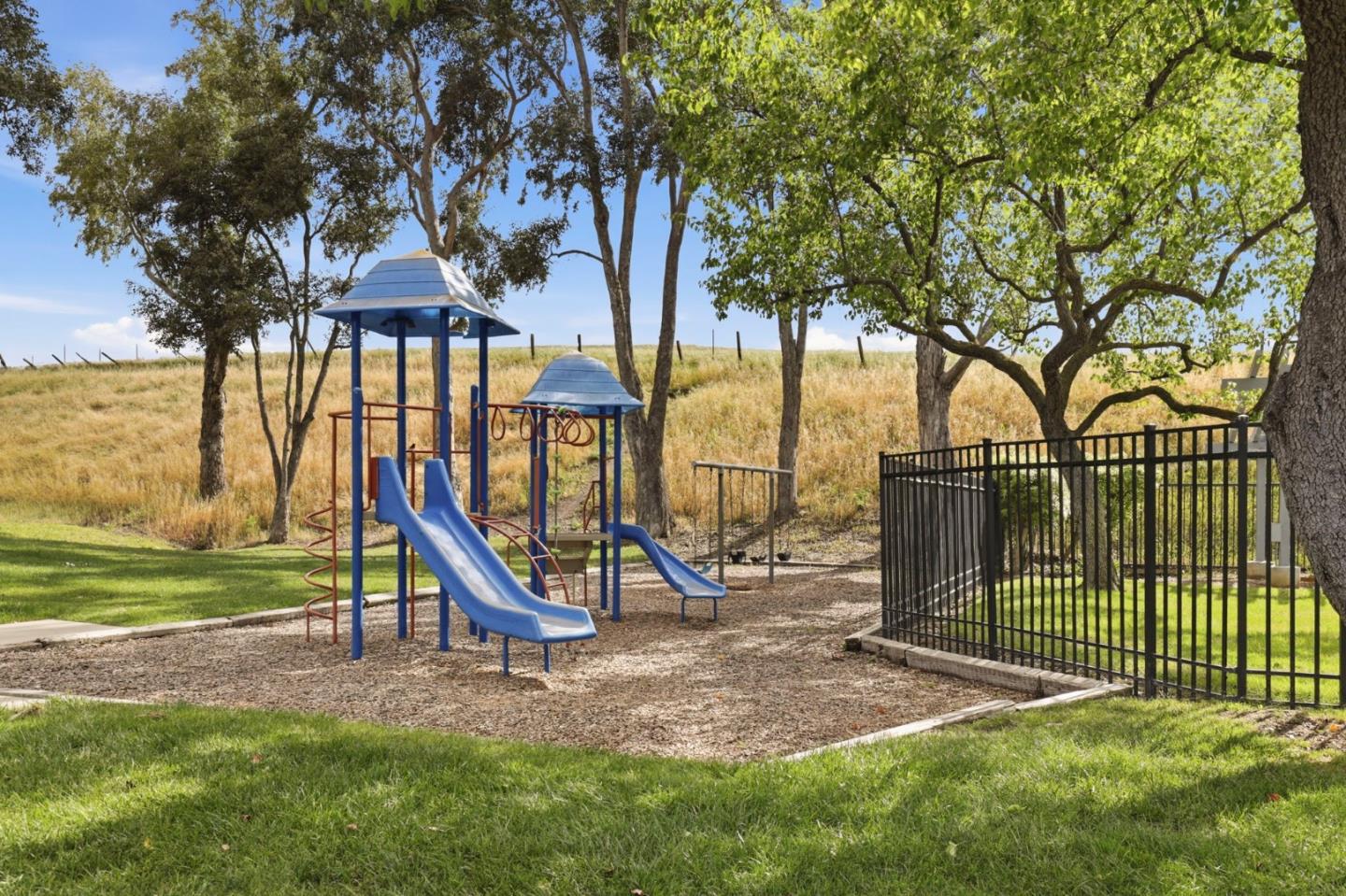 1548 Spring Valley Common Livermore, CA 94551 - Photo 33 of 35