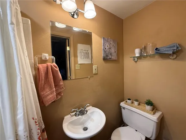 $197,500 | 1185 Bucknell Drive, Monroeville, PA 15146