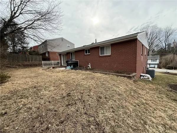 $197,500 | 1185 Bucknell Drive, Monroeville, PA 15146