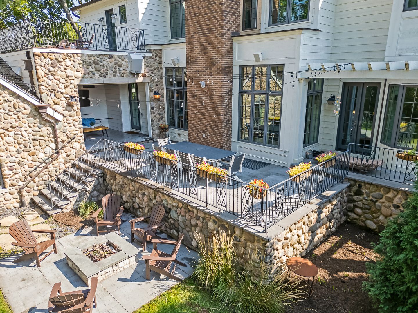 4736 Grand Avenue Western Springs, IL 60558 - Photo 58 of 69 an outdoor sitting area with swimming pool