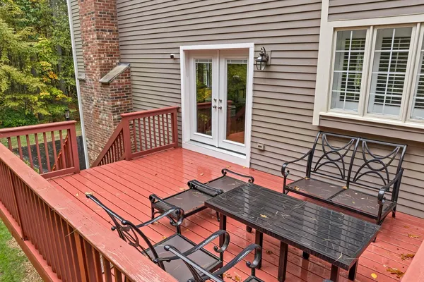 $1,249,900 | 3 Batchelder Lane, Hampton Falls, NH 03844