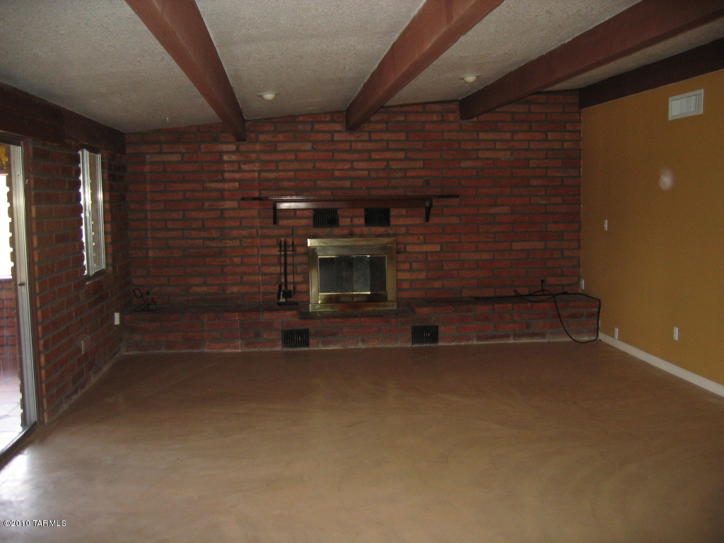 581 North Tanque Verde Loop Road Tucson, AZ 85748 - Photo 12 of 27 Gallery Image 12