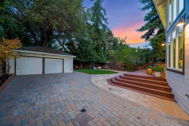 $3,925,000 | 2250 Carmelita Drive, San Carlos, CA 94070