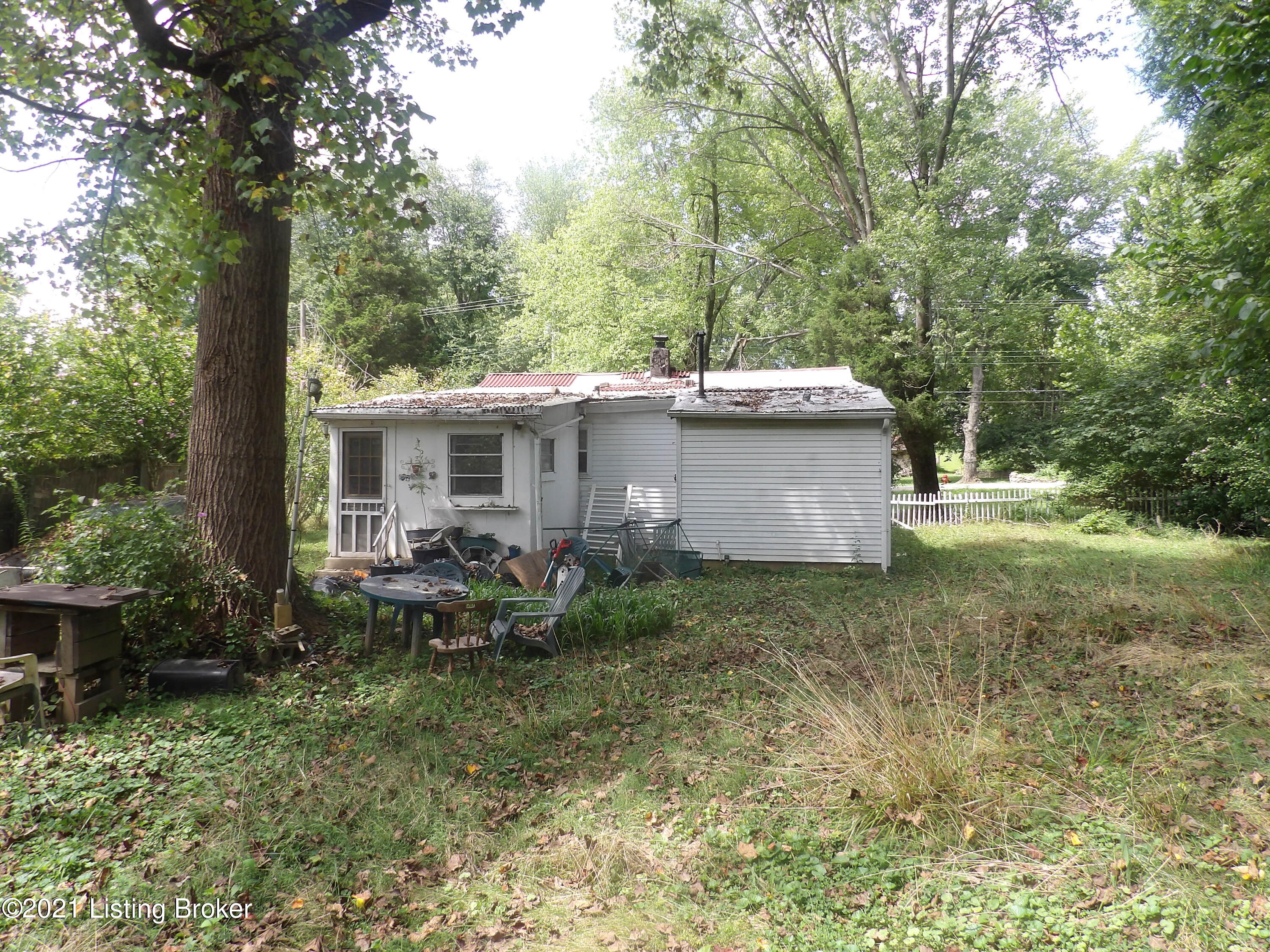 2314 Granger Road Fairdale, KY 40118 - Photo 5 of 6 100_0516