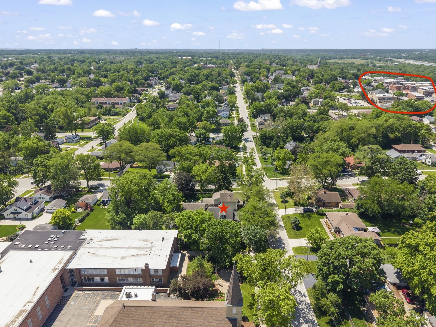 520 South Jefferson Street Lockport, IL 60441 - Photo 31 of 31 an aerial view of residential houses with outdoor space and trees