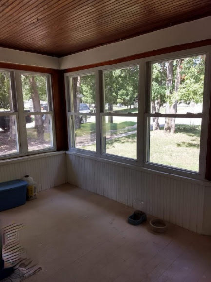 657 Durham Avenue Reed City, MI 49677 - Photo 7 of 11 3 season porch