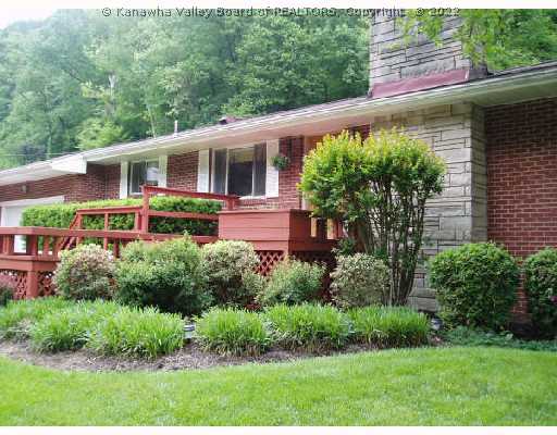 727 Lower Donnally Road Charleston, WV 25304 - Photo 8 of 8 Yard/Garden.