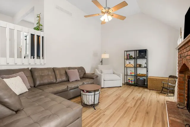 $350,000 | 12023 West 48th Street, Shawnee, KS 66216