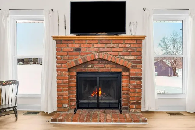 $350,000 | 12023 West 48th Street, Shawnee, KS 66216