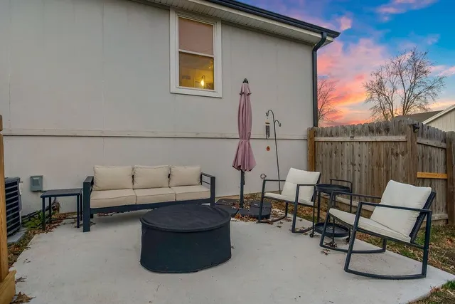 $350,000 | 12023 West 48th Street, Shawnee, KS 66216