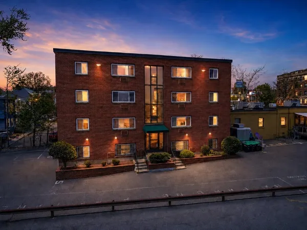 $450,000 | 326 Broadway, Unit 6, Somerville, MA 02145