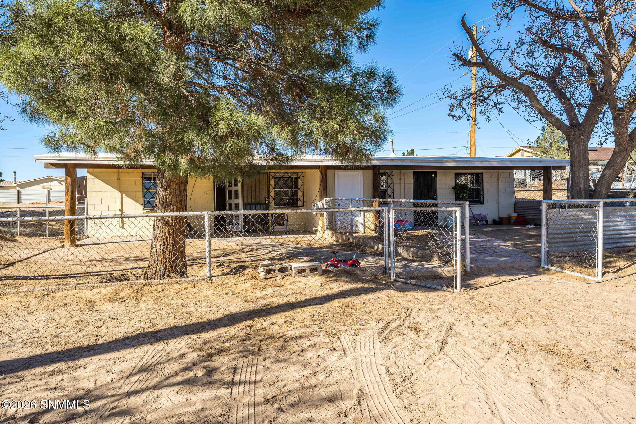 370 East Ohara Road Anthony, NM 88021 - Photo 6 of 32 44-web-or-mls-Snappin Homes (Ohara370)-4