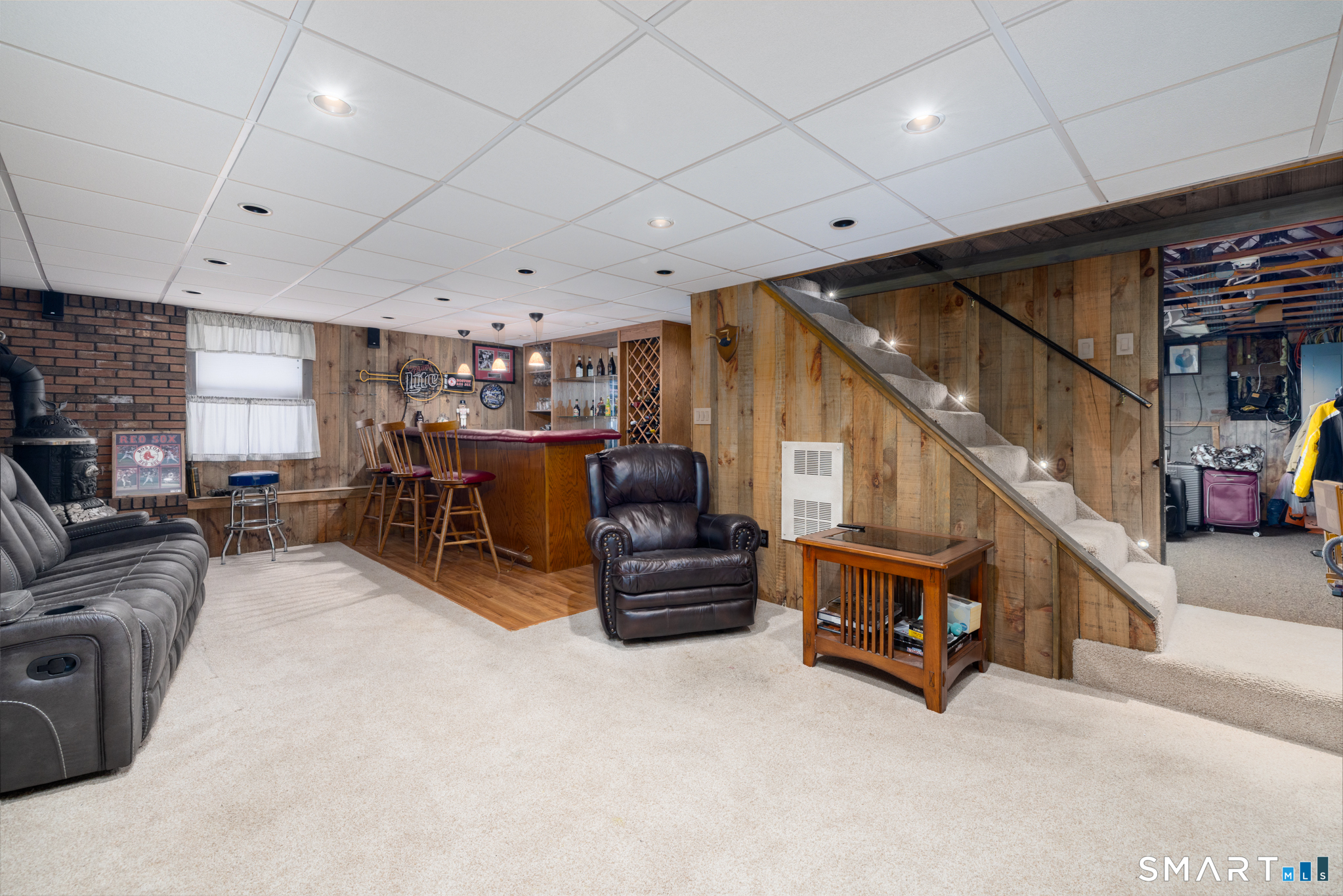 40 November Lane Southington, CT 06479 - Photo 21 of 33 a living room with furniture and a chandelier