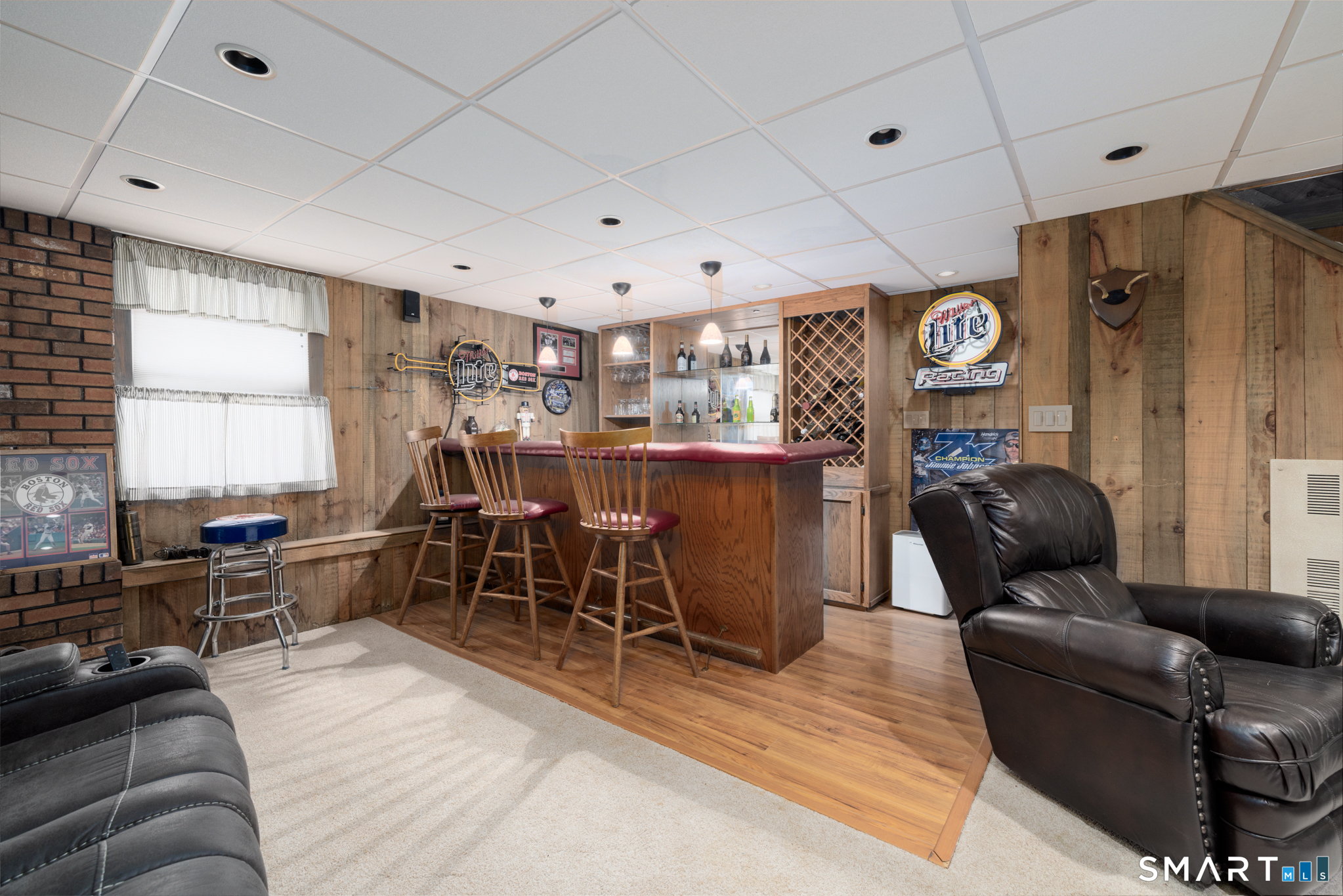 40 November Lane Southington, CT 06479 - Photo 22 of 33 a living room with furniture and a large window