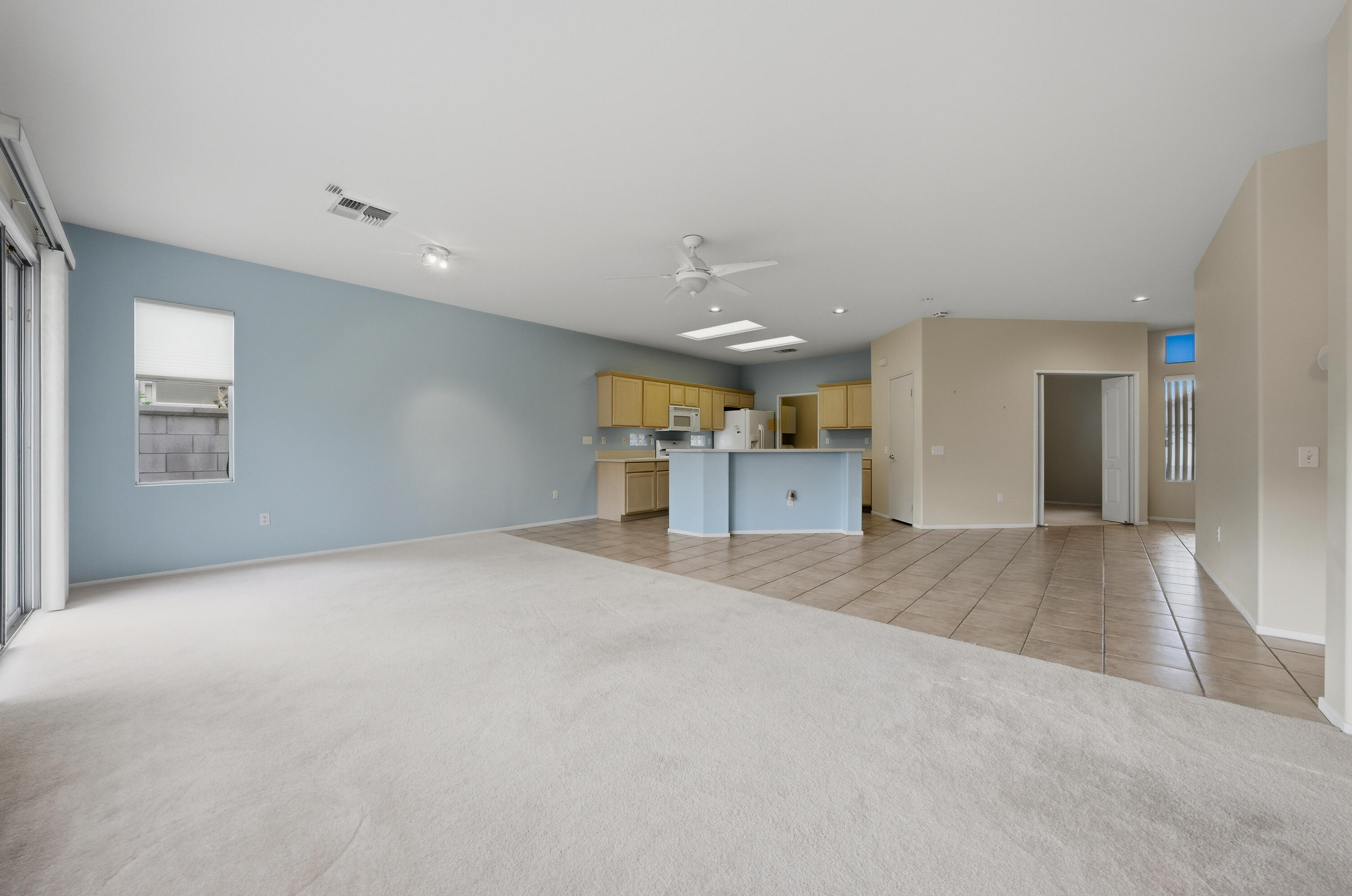 37410 Medjool Avenue Palm Desert, CA 92211 - Photo 11 of 32 Photo-5