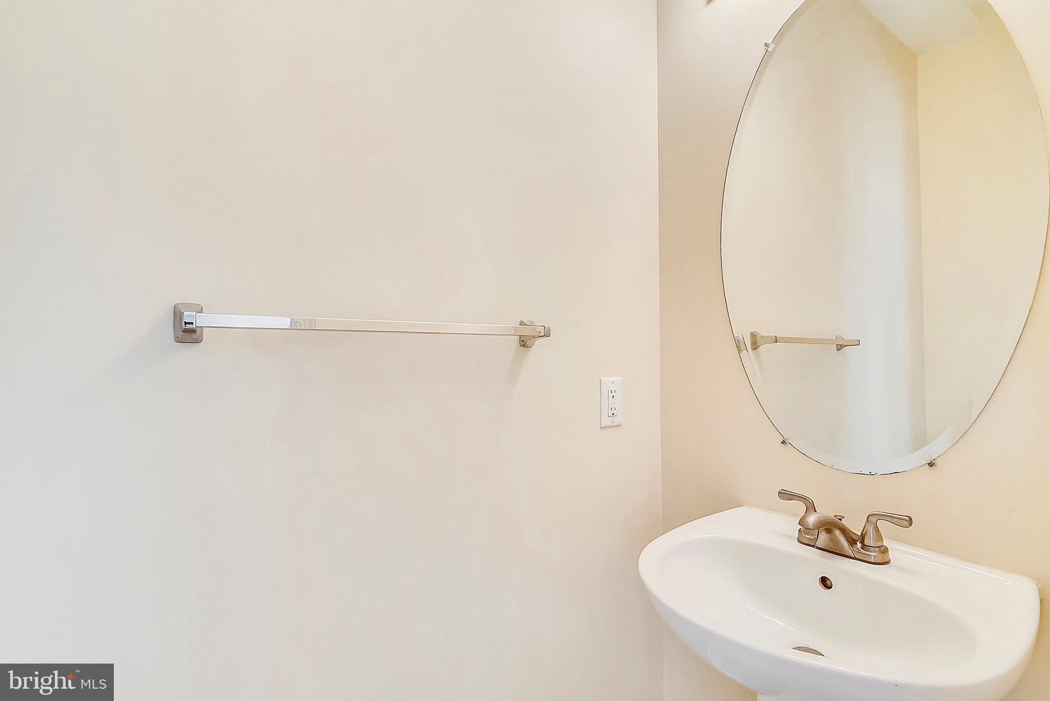 190 Tilden Way Edgewater, MD 21037 - Photo 11 of 27 Powder Room on Main Level