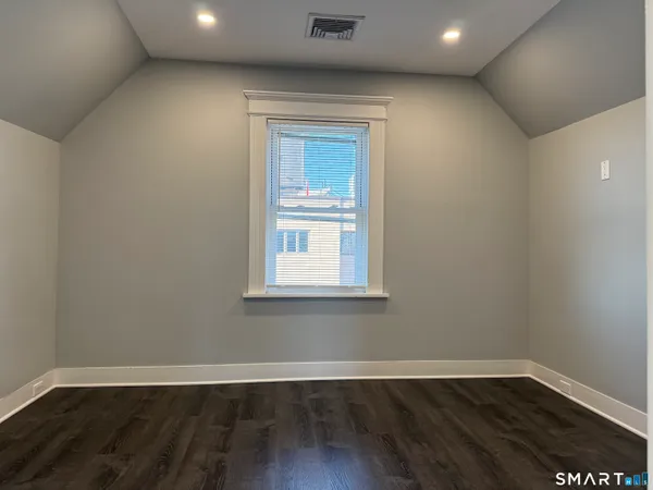 $1,800 | 7 Burritt Avenue, Stratford, CT 06615