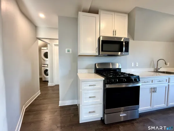 $1,800 | 7 Burritt Avenue, Stratford, CT 06615