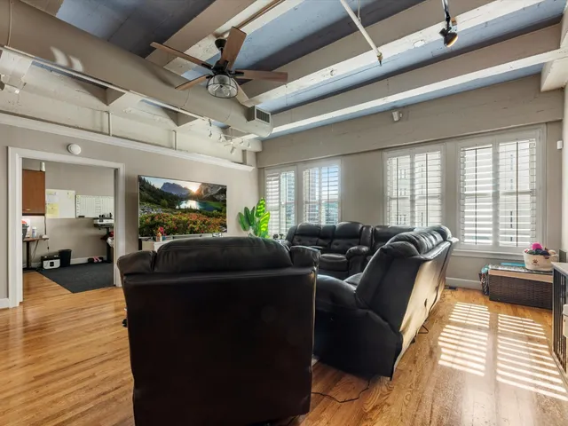 $336,500 | 1120 Texas Street, Unit 4B, Houston, TX 77002