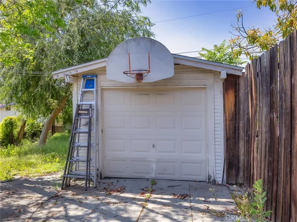 $999,999 | 5231 Rockland Avenue, Los Angeles, CA 90041