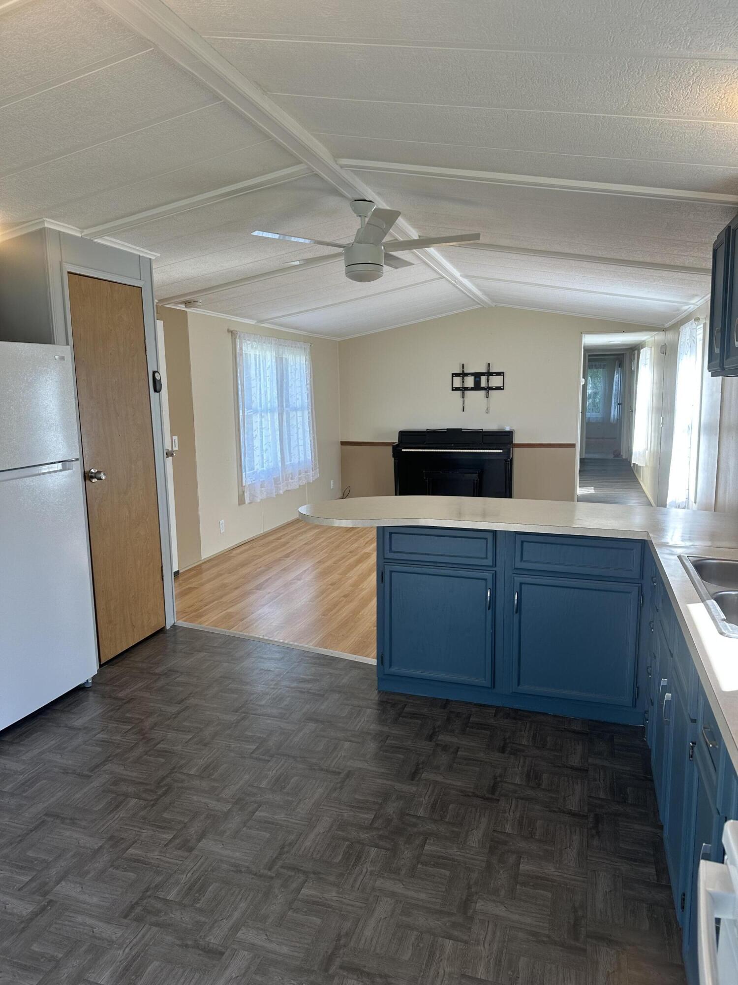 6 Bearberry Road Franklin, ME 04634 - Photo 4 of 17 PH3