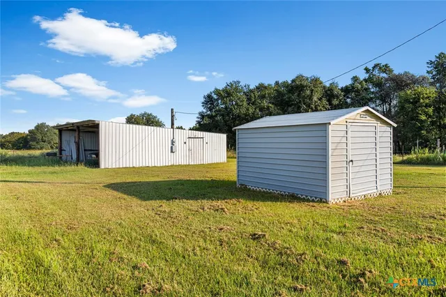 $150,000 | 252 Lcr 421, Groesbeck, TX 76642