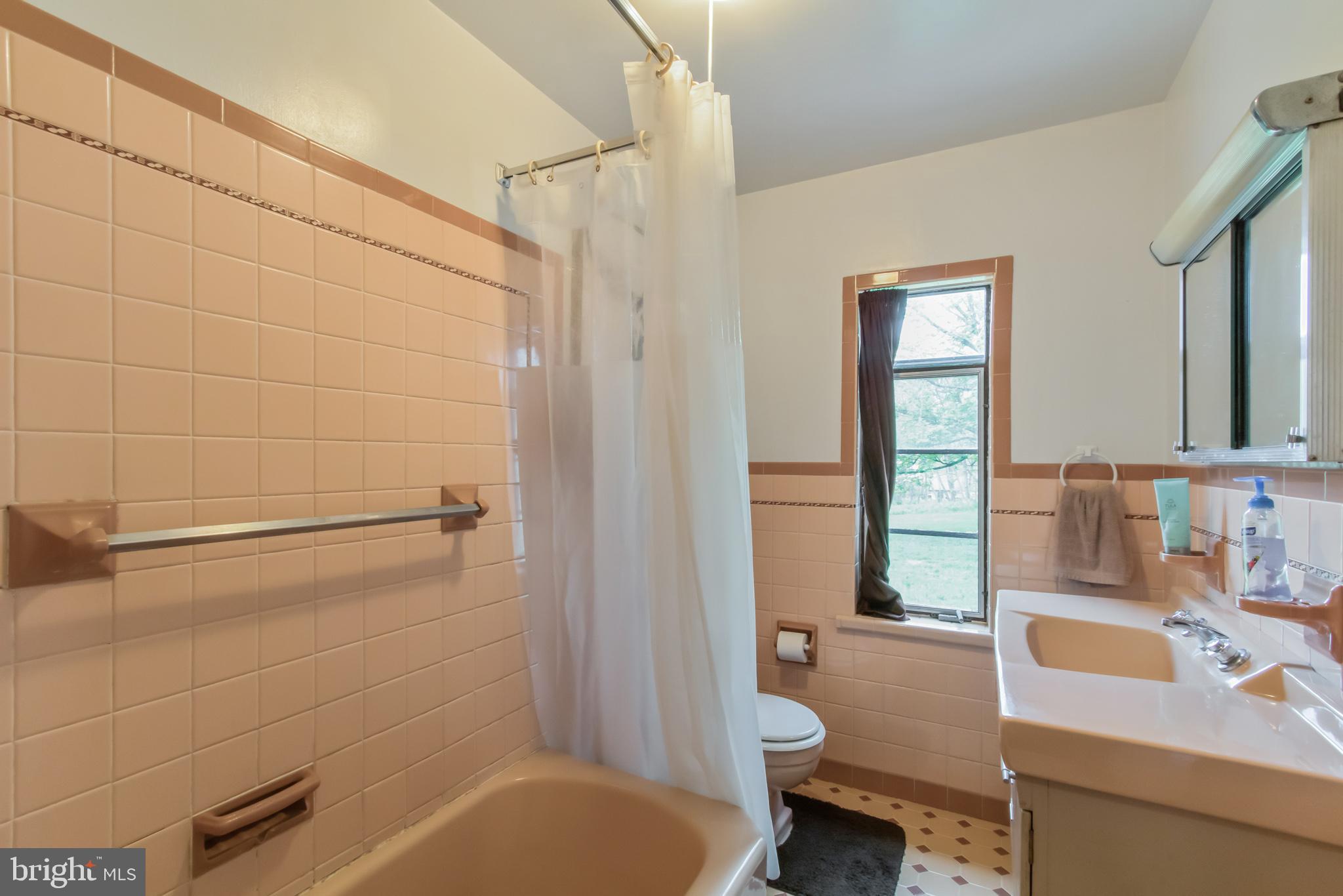 1647 Orlando Road Pottstown, PA 19464 - Photo 14 of 21 Gallery Image 14