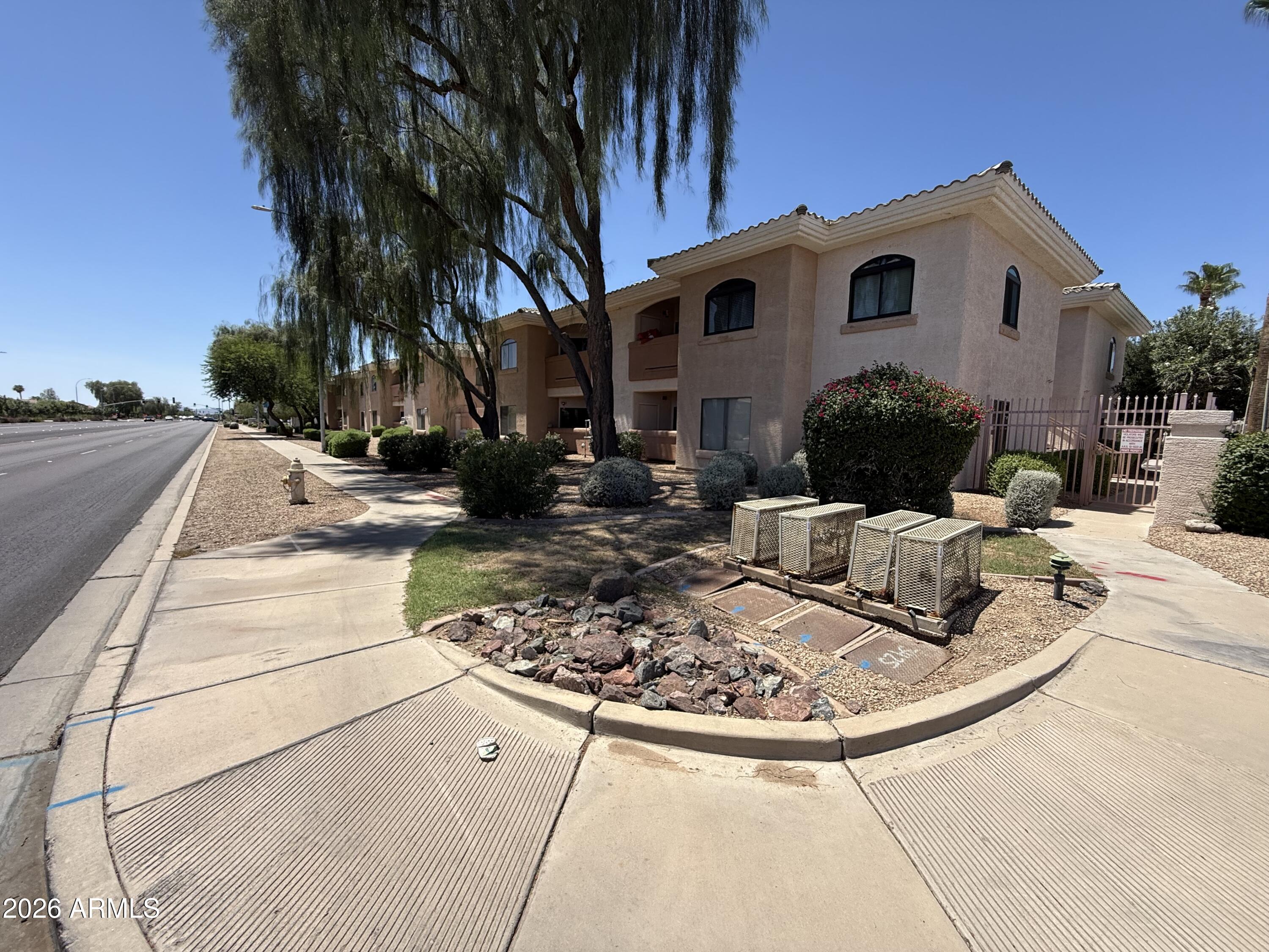 10030 West Indian School Road, Unit 164 Phoenix, AZ 85037 - Photo 32 of 35 IMG_4944