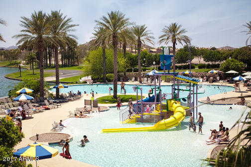 18317 West Raven Road Goodyear, AZ 85338 - Photo 11 of 20 Starpointe Residence Club - StarSplash W