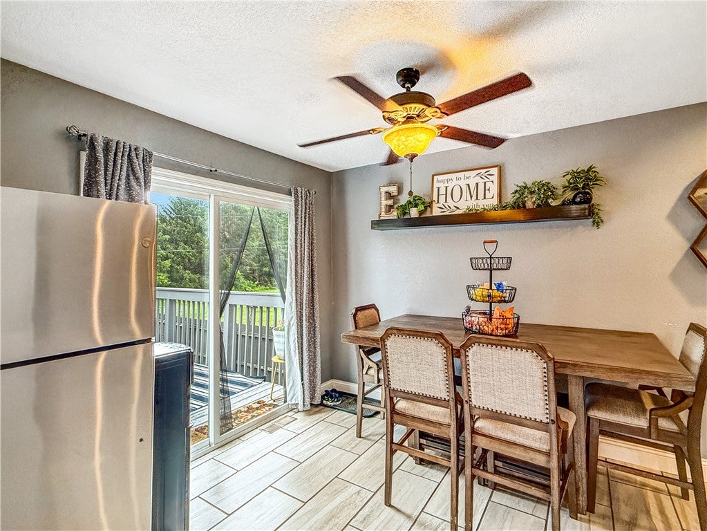 2136 North Dennis Avenue Decatur, IL 62526 - Photo 8 of 28 Gallery Image 8