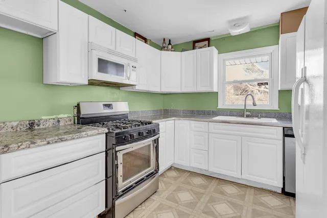 $150,000 | 3304 Spring Arbor Road, Jackson, MI 49203