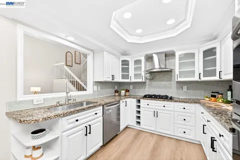 $1,028,000 | 7361 Stonedale Drive, Pleasanton, CA 94588