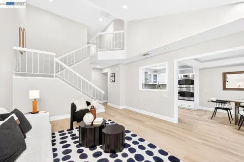 $1,028,000 | 7361 Stonedale Drive, Pleasanton, CA 94588