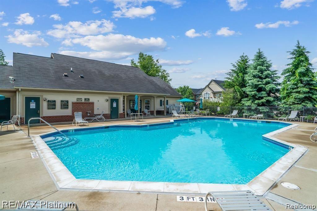 4288 Hampton Ridge Boulevard, Unit 171 Howell, MI 48843 - Photo 18 of 20 Gallery Image 18