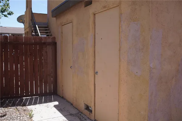 $1,100 | 6966 Issac Avenue, Unit 4, Las Vegas, NV 89156