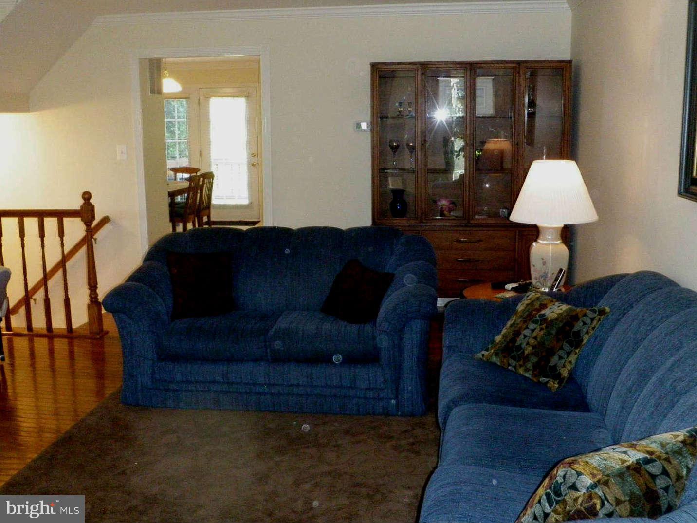 8231 Ramseur Place Manassas, VA 20109 - Photo 6 of 19 Living Room