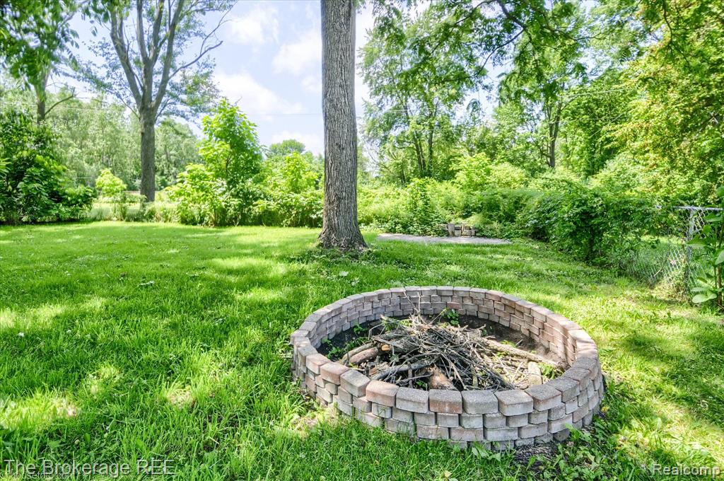 8021 Benson Road Mount Morris, MI 48458 - Photo 7 of 28