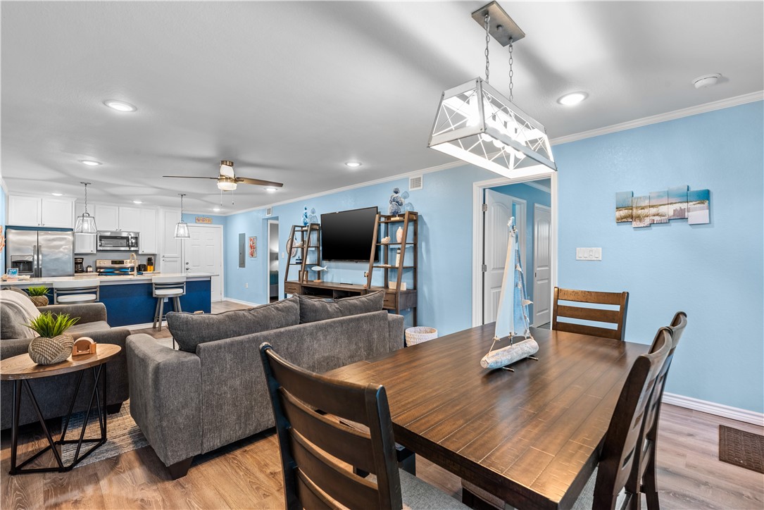 800 Beach Access Road, Unit 203 Port Aransas, TX 78373 - Photo 11 of 38