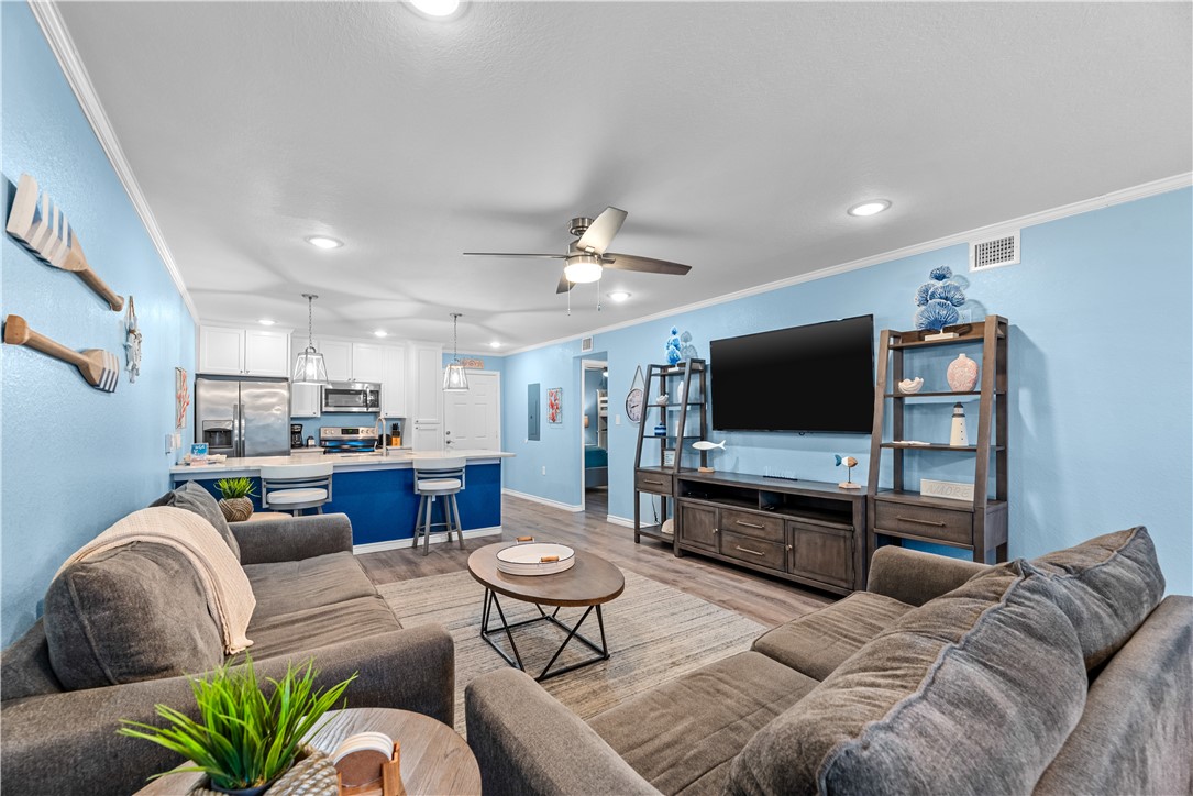 800 Beach Access Road, Unit 203 Port Aransas, TX 78373 - Photo 8 of 38