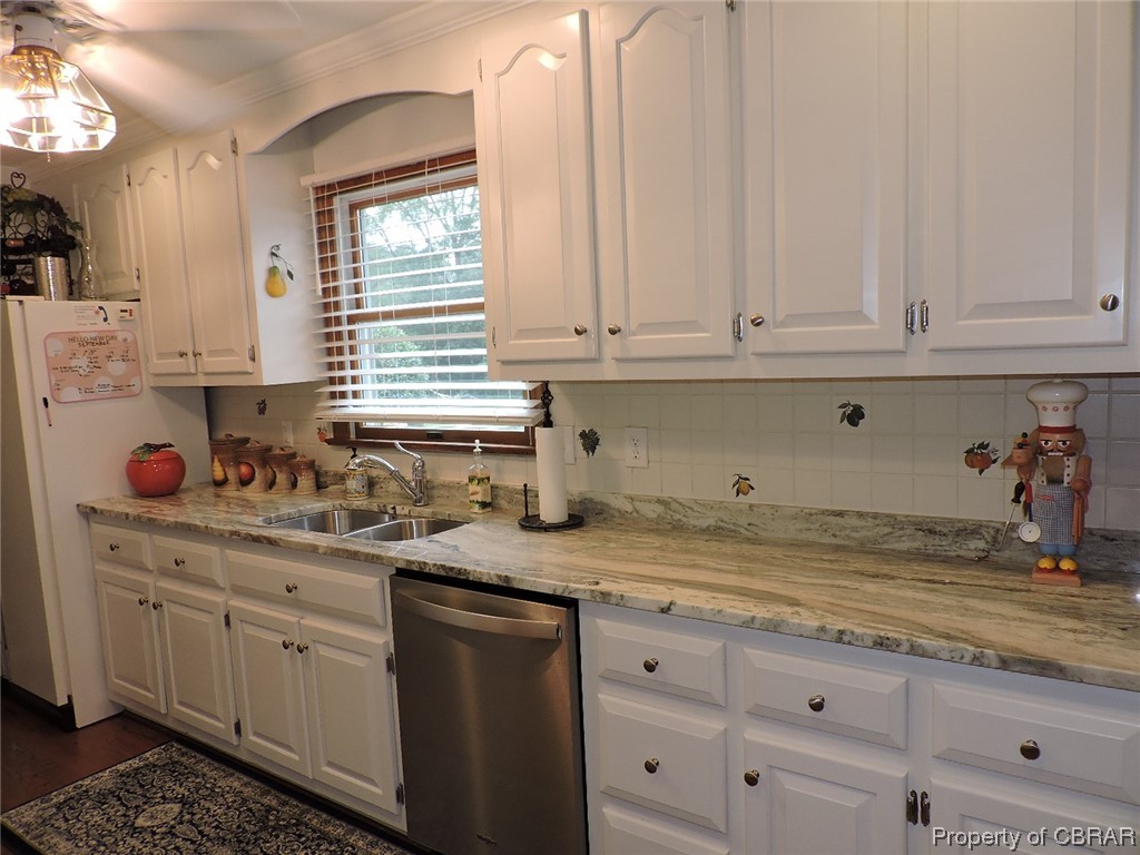 2896 Decatur Drive Hayes, VA 23072 - Photo 8 of 27 Gallery Image 8
