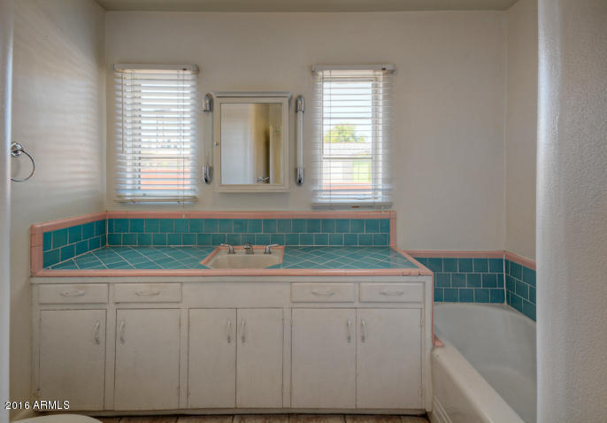 1311 West Thomas Road Phoenix, AZ 85007 - Photo 21 of 31 1311_w_thomas_rd_MLS_HID1100707_ROOMmast