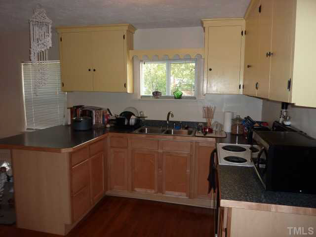 415 Jones Franklin Road Raleigh, NC 27606 - Photo 8 of 23