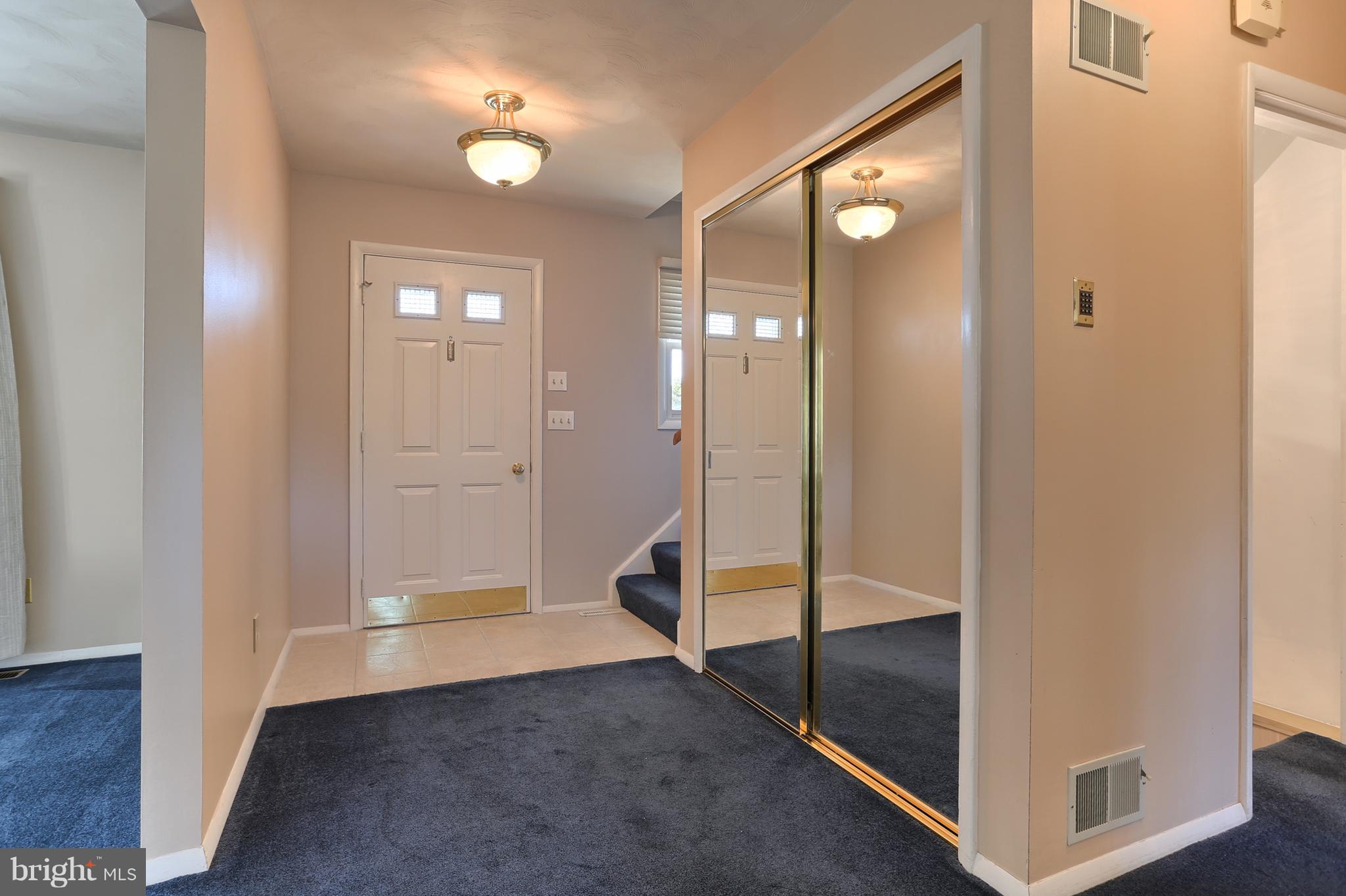 391 Oaklyn Road Lebanon, PA 17042 - Photo 9 of 56 Gallery Image 9