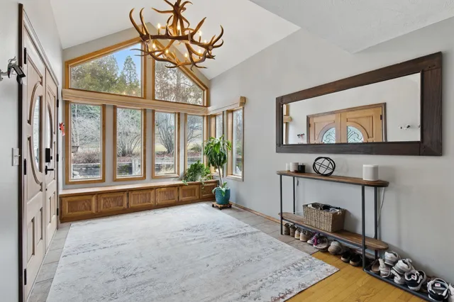 $699,000 | 105 Sprague Street, Rockford, WA 99030