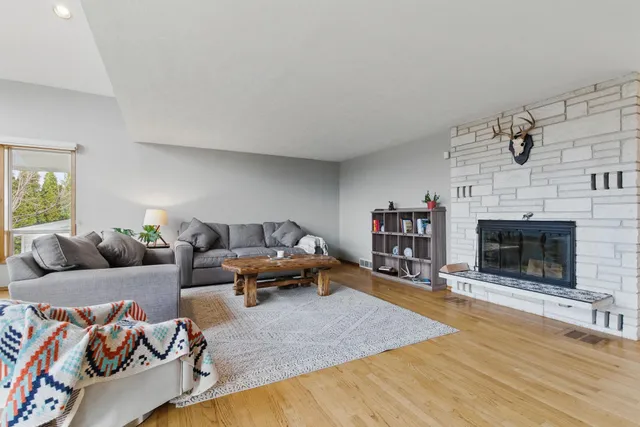 $699,000 | 105 Sprague Street, Rockford, WA 99030