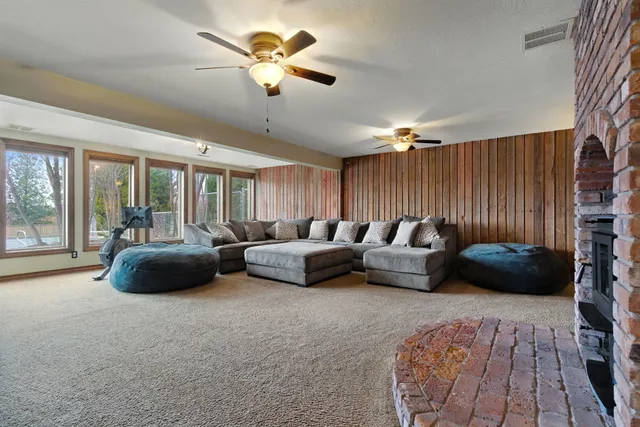 $699,000 | 105 Sprague Street, Rockford, WA 99030