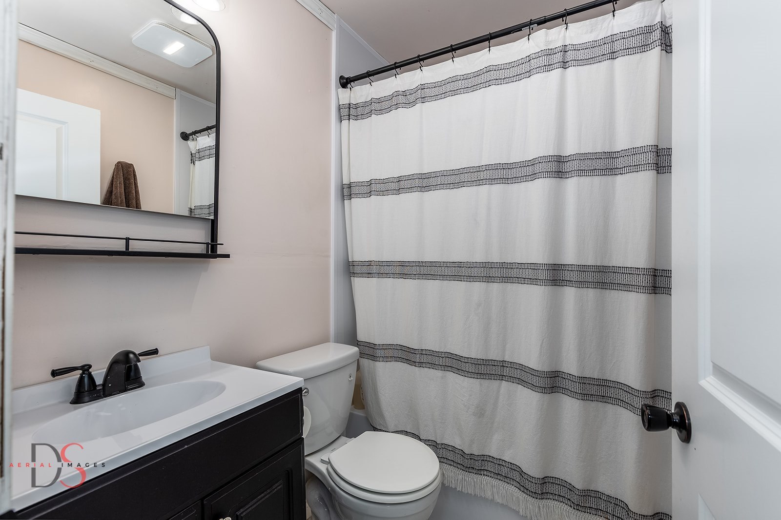 2469 North 41st Road Sheridan, IL 60551 - Photo 16 of 27