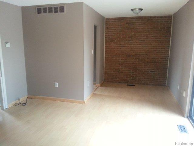 5045 North Crooks Road Royal Oak, MI 48073 - Photo 6 of 13 20130621_145202.jpg